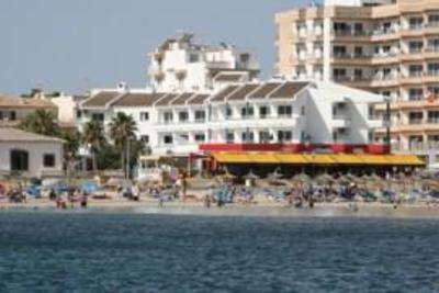 фото отеля Apartamentos Ses Roquetes Santa Margalida