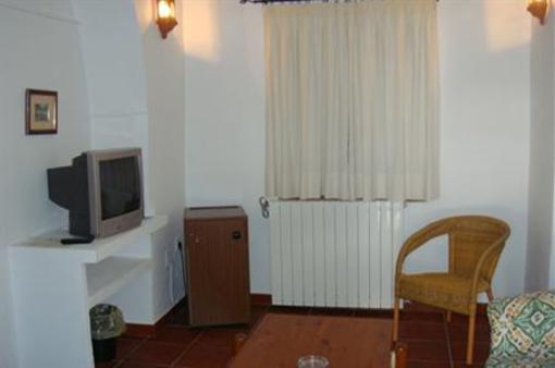 фото отеля Alguaciles Bajos Farmhouse Utrera