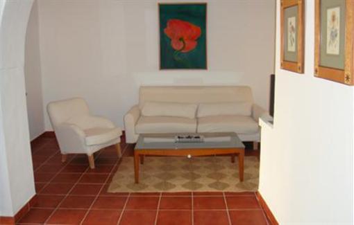 фото отеля Alguaciles Bajos Farmhouse Utrera