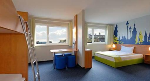 фото отеля B&B Hotel Wuerzburg