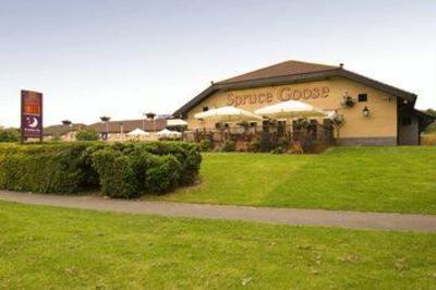 фото отеля Premier Inn Central Basingstoke