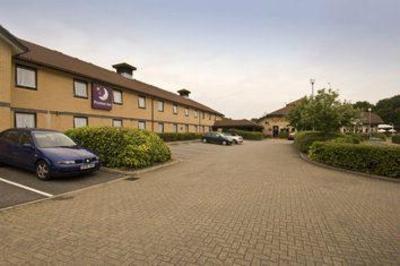 фото отеля Premier Inn Central Basingstoke