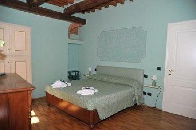 фото отеля Anfiteatro Bed and Breakfast Lucca