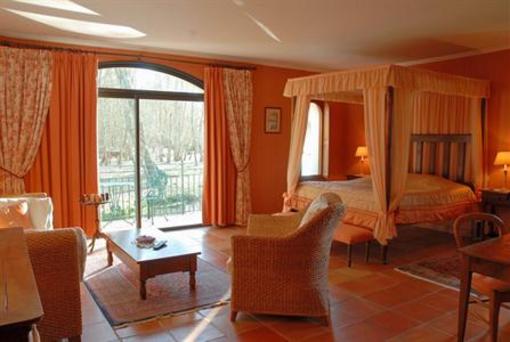 фото отеля Hotel du Moulin du Val de Seugne