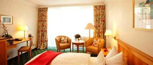 фото отеля Hotel Bayerischer Hof Bad Fussing