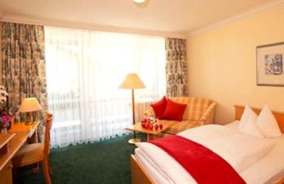 фото отеля Hotel Bayerischer Hof Bad Fussing