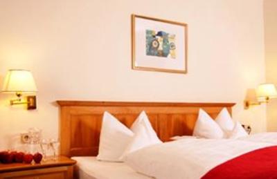 фото отеля Hotel Bayerischer Hof Bad Fussing