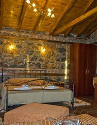 фото отеля Petrogonima Suites
