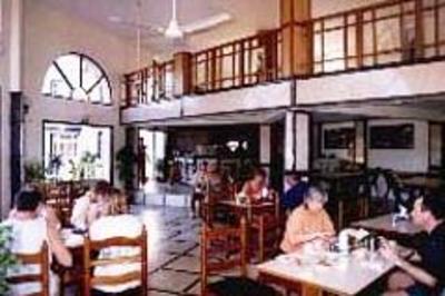 фото отеля Sunset Beach Hotel Candolim