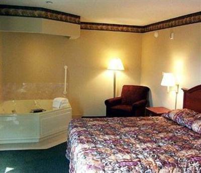 фото отеля AmericInn Ottumwa