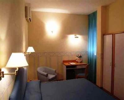 фото отеля Touring Hotel Falconara Marittima
