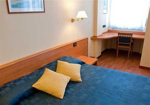 фото отеля Touring Hotel Falconara Marittima