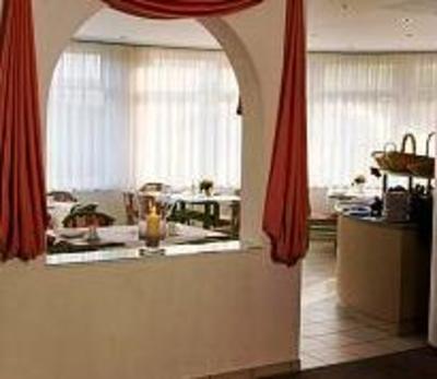 фото отеля First Aparthotel