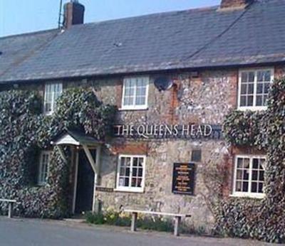 фото отеля The Queens Head Hotel Salisbury Broad Chalke
