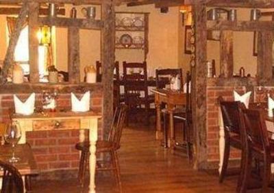 фото отеля The Queens Head Hotel Salisbury Broad Chalke