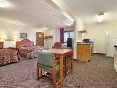 фото отеля Super 8 Shipshewana