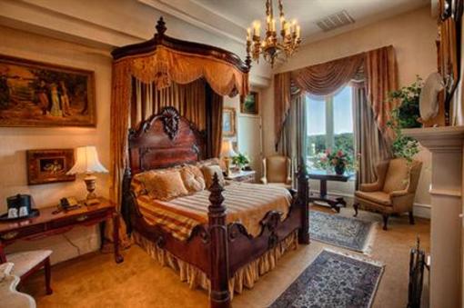 фото отеля Natchez Eola Hotel
