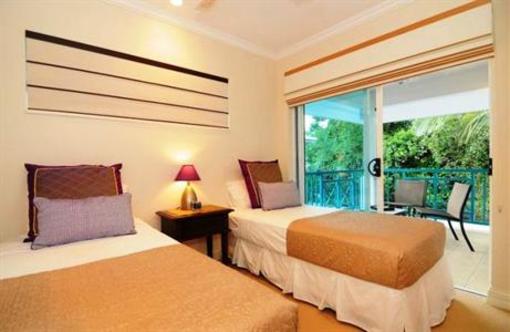 фото отеля Solana On The Beach Luxury Holiday Villa