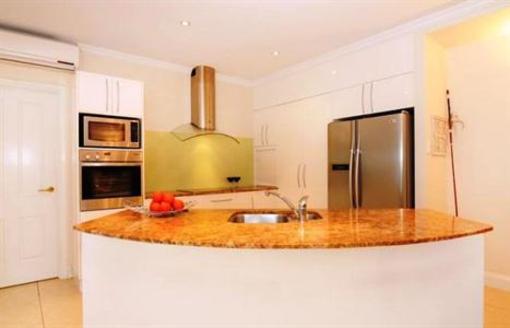 фото отеля Solana On The Beach Luxury Holiday Villa