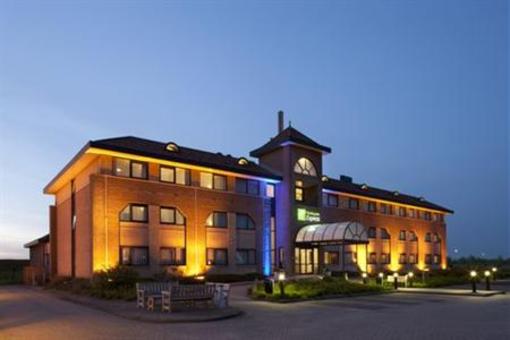 фото отеля Express by Holiday Inn Moerdijk