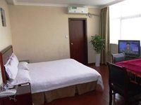 Green Tree Inn Jiujiang Binjiang Road