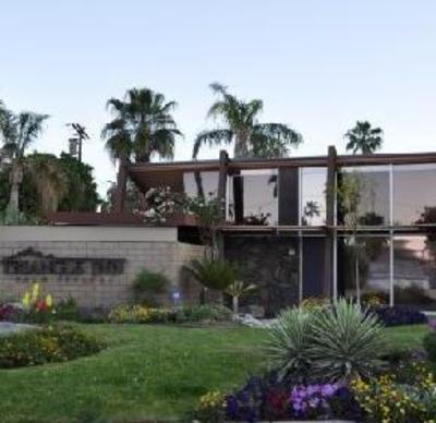 фото отеля Triangle Inn Palm Springs