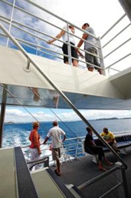 фото отеля Fullers Great Sights Overnight Cruise