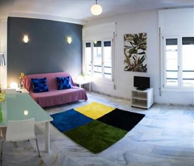 фото отеля Apartamentos Puerta Del Sol Latina