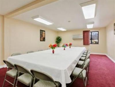 фото отеля Super 8 Wenatchee