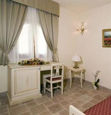 фото отеля Giardino Dei Pini Hotel Alliste