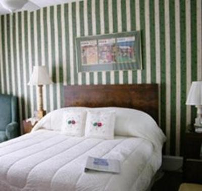 фото отеля Bewitched and BEDazzled B&B