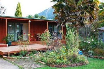 фото отеля Riversong Cottages