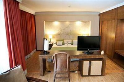 фото отеля Hotel Colon Rambla