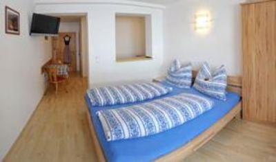 фото отеля Hocheggerhof Urlaub am Kinderbauernhof Apartment Rohrmoos-Untertal