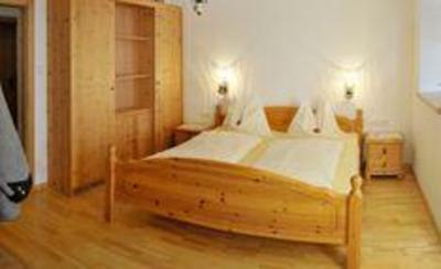 фото отеля Hocheggerhof Urlaub am Kinderbauernhof Apartment Rohrmoos-Untertal