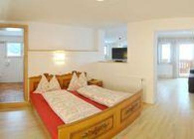фото отеля Hocheggerhof Urlaub am Kinderbauernhof Apartment Rohrmoos-Untertal
