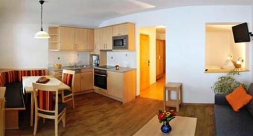 фото отеля Hocheggerhof Urlaub am Kinderbauernhof Apartment Rohrmoos-Untertal