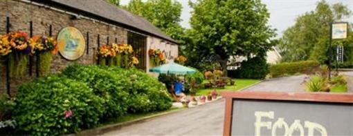 фото отеля The Old Barn Inn Newport (Wales)