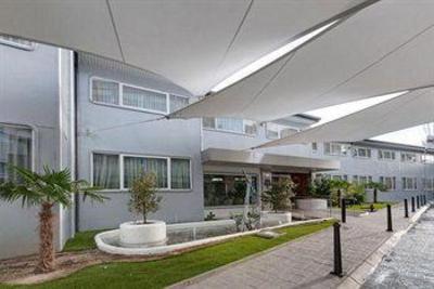 фото отеля Tryp Segovia-Los Angeles Nayade Hotel
