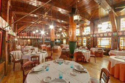 фото отеля Tryp Segovia-Los Angeles Nayade Hotel