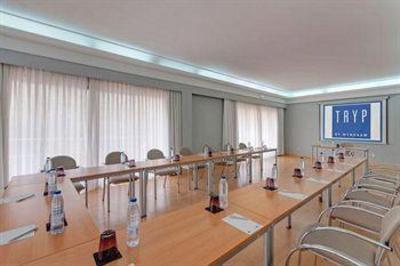 фото отеля Tryp Segovia-Los Angeles Nayade Hotel