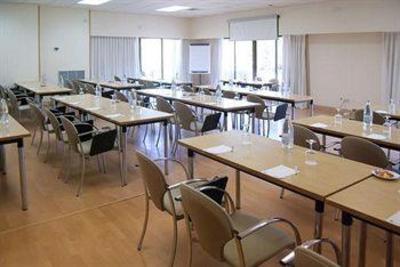 фото отеля Tryp Segovia-Los Angeles Nayade Hotel