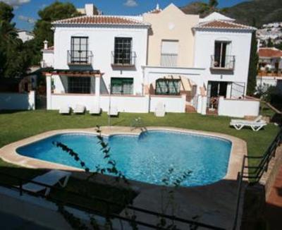 фото отеля Apartamentos La Luna Nerja