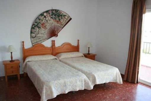 фото отеля Apartamentos La Luna Nerja