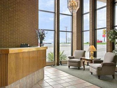 фото отеля Super 8 Miamisburg Dayton S Area