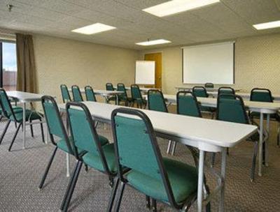 фото отеля Super 8 Miamisburg Dayton S Area