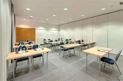фото отеля Tryp Dortmund
