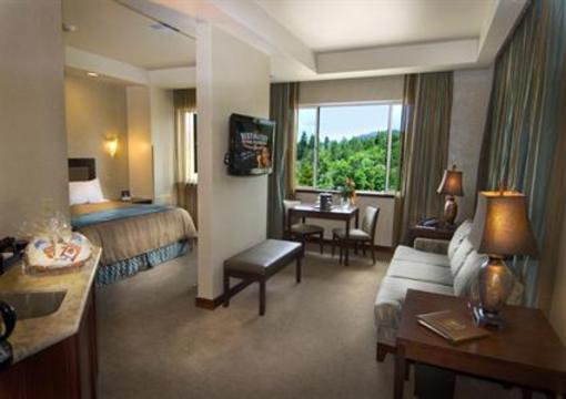 фото отеля Seven Feathers Hotel & Casino Resort