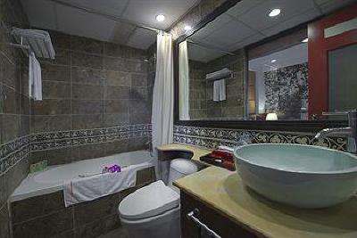 фото отеля Gia Bao Grand Hotel