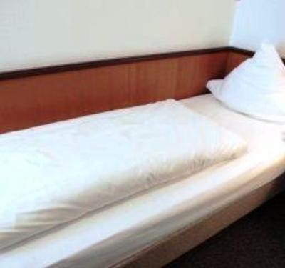 фото отеля Hotel Zur Linde Schermbeck